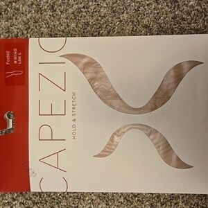 Capezio Hold & Stretch Footed tights - child